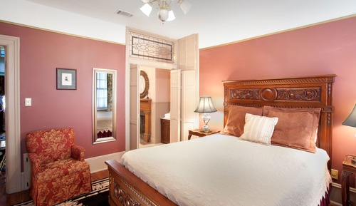 Room, 1 Queen Bed (303), Stairs Required