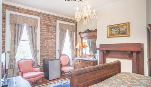 Room, 1 Queen Bed (307), Stairs Required