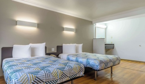 Habitación estándar, 2 camas dobles, fumadores, frigorífico y microondas