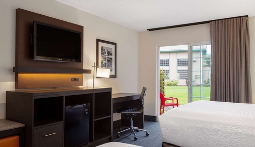 Habitación, 1 cama de matrimonio, no fumadores (Courtyard View)