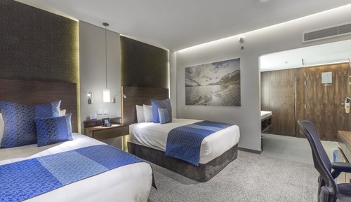 Habitación clásica, 2 camas de matrimonio, Acceso al salón del club (Chapultepec Park View)