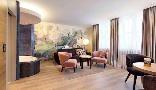 Suite, 1 cama doble, bañera de hidromasaje, vistas al parque