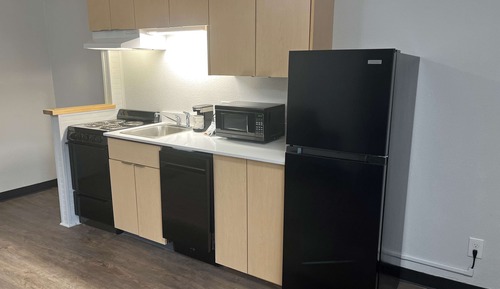 Suite, 1 cama de matrimonio grande, balcón, vistas a la piscina