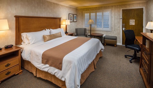 Suite, varias camas, accesible para personas con discapacidad, no fumadores (Walk-in Shower)