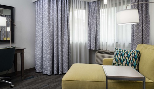 Habitación, 1 cama de matrimonio grande, frigorífico