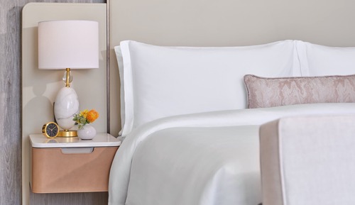 Habitación superior, 1 cama de matrimonio grande, no fumadores, balcón (Mobility Accessible, Tub)