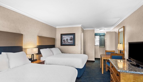 Habitación estándar, 2 camas dobles, no fumadores, frigorífico y microondas