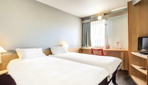 Habitación estándar (2 camas individuales y una cama infantil)