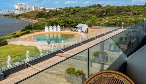 Habitación Deluxe, 1 cama de matrimonio con sofá cama, terraza, vistas al mar