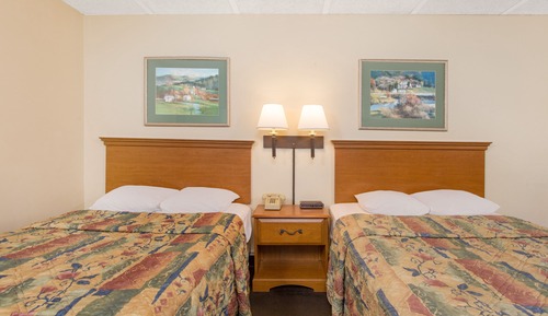 Habitación básica doble, 2 camas dobles