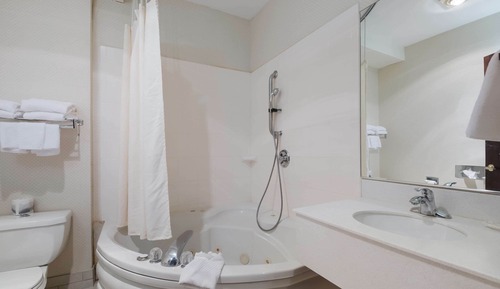 Suite, bañera de hidromasaje