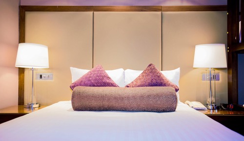 Habitación estándar, 1 cama de matrimonio grande (4-Days Parking Included)