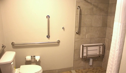 Habitación, 1 cama de matrimonio grande, accesible para personas con discapacidad, planta baja