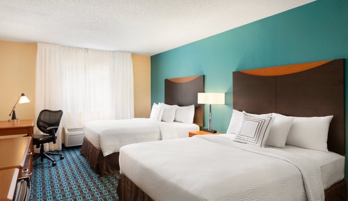 Habitación, 2 camas de matrimonio (Hearing Accessible)