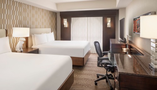 Habitación Club, 2 camas de matrimonio, no fumadores (Hearing Accessible)