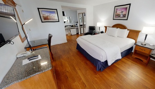 Habitación estándar, 1 cama de matrimonio grande (1 King Bed Nonsmoking)