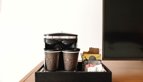 Habitación, 2 camas de matrimonio, vistas a la piscina