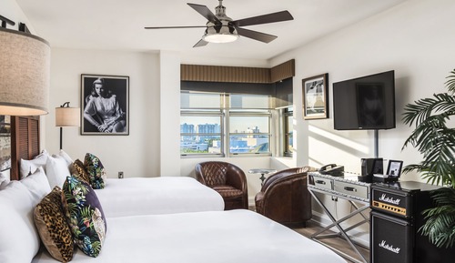 Habitación doble, 2 camas dobles, vistas a la ciudad