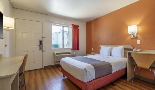 Habitación estándar, 1 cama de matrimonio, no fumadores