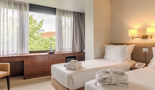 Habitación clásica con 2 camas individuales