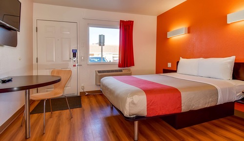 Habitación estándar, 1 cama de matrimonio, accesible para personas con discapacidad, fumadores