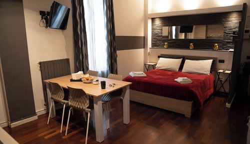 Estudio superior, 1 cama doble con sofá cama, planta ejecutiva