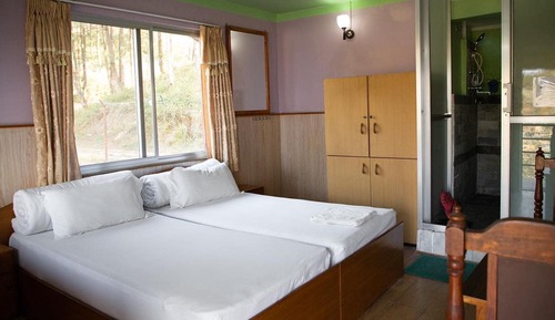 Habitación estándar con 2 camas individuales