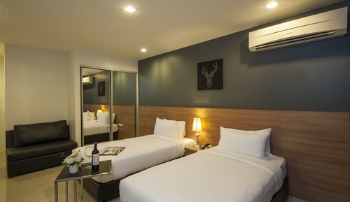 Habitación Deluxe con 2 camas individuales, 1 habitación, balcón, vistas a la ciudad