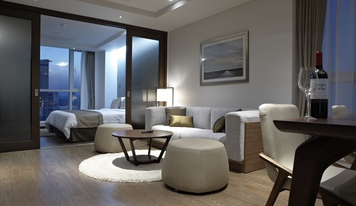 Suite (Ocloud Suite Room)