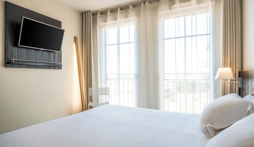 Habitación superior, 1 cama de matrimonio, vistas a la ciudad