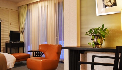 Habitación superior con 2 camas individuales (East)