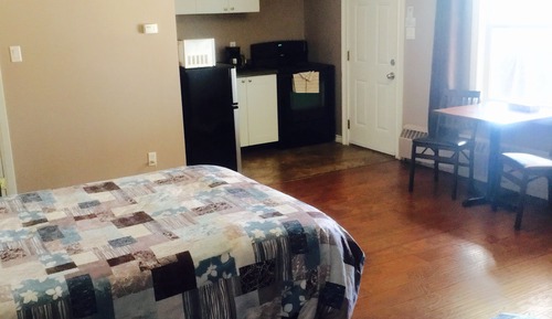 Habitación superior, 2 camas de matrimonio, cocina básica