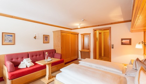 Habitación Confort doble, balcón, vistas a la montaña (Main Building)