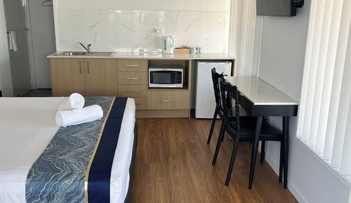 Habitación Deluxe, 1 cama de matrimonio grande, cocina básica