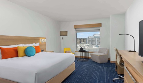 Habitación, 1 cama de matrimonio grande, accesible para personas con discapacidad (Roll-In Shower)