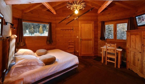 Casa en un árbol Premium