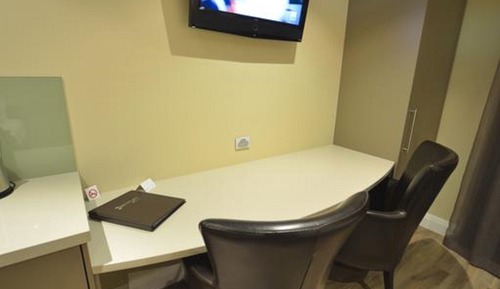 Estudio Deluxe (Deluxe Queen & Single)