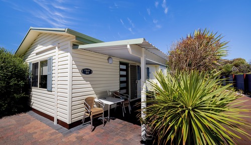 Chalet familiar, 2 habitaciones, bañera de hidromasaje, vistas al jardín (Bunks Spa Chalet)