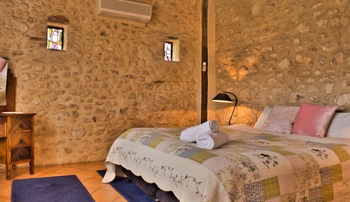 Casa de campo romántica, 1 habitación, chimenea, vistas parciales al mar