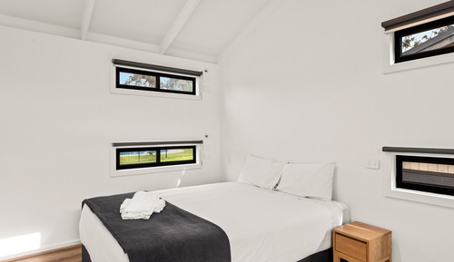 Standard 2 Bedroom Cabin - S7 Pet Friendly