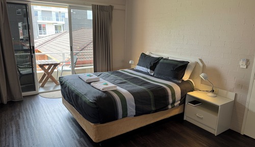 Habitación estándar, no fumadores, balcón (Upstairs Motel Suite)