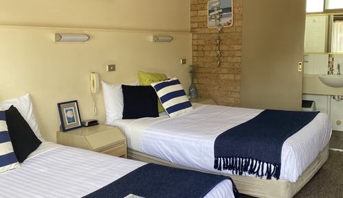 Habitación con 2 camas individuales