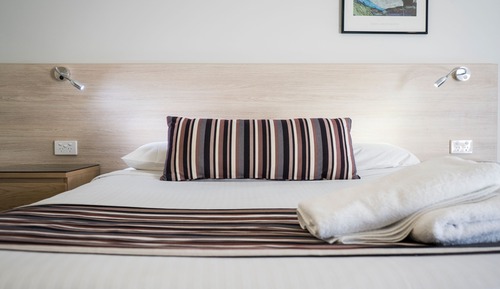 Habitación Confort con 1 cama doble o 2 individuales