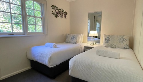 Apartamento, terraza, vistas al jardín