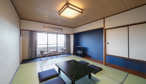 Habitación clásica, varias camas, vistas a la montaña (Japanese Style)