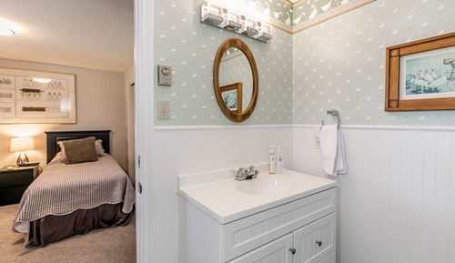 Suite familiar, varias camas, baño privado, vistas a la montaña