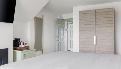 Habitación Deluxe, 1 cama de matrimonio grande, vistas parciales al mar