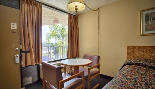 Habitación estándar, 2 camas dobles, fumadores