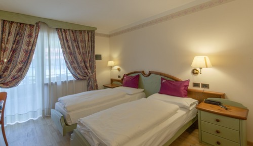 Habitación con 1 cama doble o 2 individuales