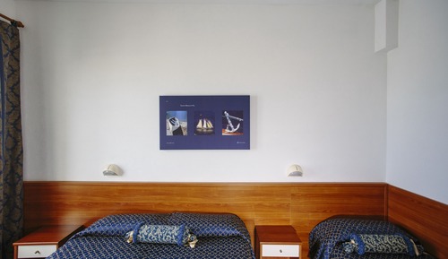 Habitación cuádruple, balcón